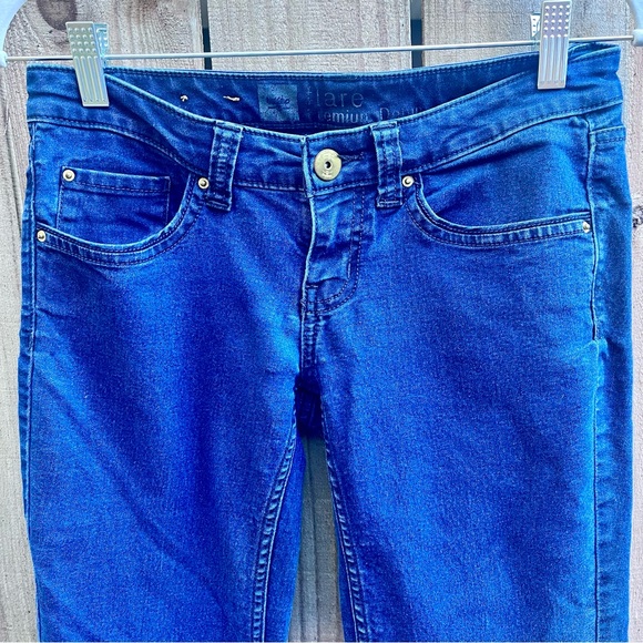 Mossimo Premium, Low Rise, Flare Leg, Dark Wash Jeans;👖 Size 2 - Picture 2 of 5